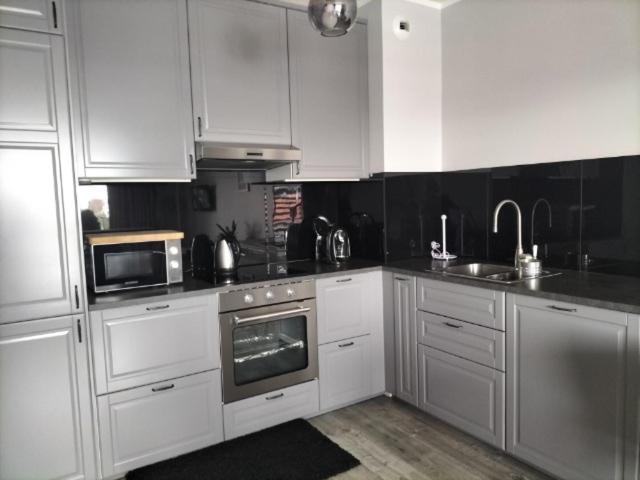 Apartament Przy Aquaparku W Redzie Rumia Esterno foto